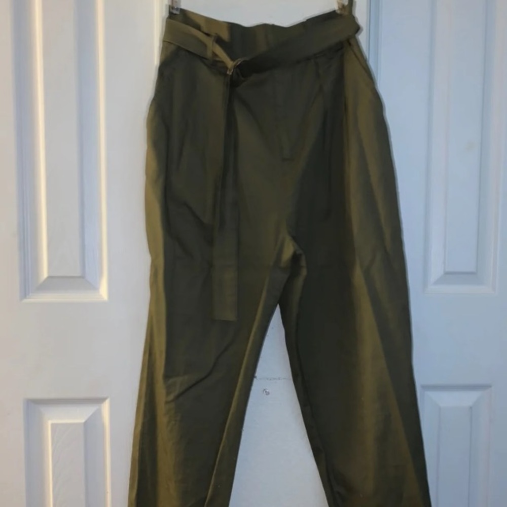 Green straight style pants forever 21 NWT